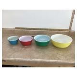 Colorful Pyrex mixing bowl set