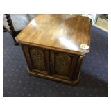 MID CENTURY MODERN FURNITURE - TABLE