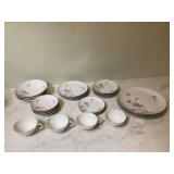 Royal Court Carnation Fine China for 4 with storage bags Royal Court Carnation Fine China for 4 with storage bags
