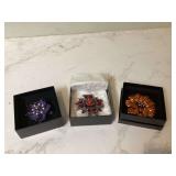 1 Bold and quirky designs2 Sparkling rhinestones 1 Bold and quirky designs2 Sparkling rhinestones