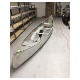 17” ALUMINUM GRUMMAN CANOE W PADDLES