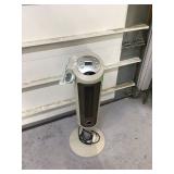 LASKO FLOOR FAN W REMOTE(WORKS)