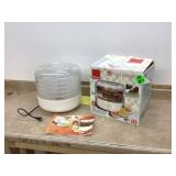 5-tray food dehydrator - powers on