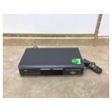 Zenith CD VD player with remote control powers on