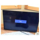 VIZIO TV(WORKS NO REMOTE)