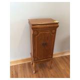 MID CENTURY MODERN FURNITURE