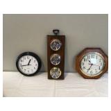 2 WALL CLOCKS AND BAROMETER