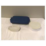 Cake pan with lid 2 CorningWare containers with lids