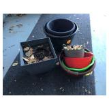 MISC FLOWER POTS - LAWN & GARDEN