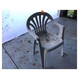 PLASTIC LAWN CHAIR - LAWN & GARDEN