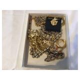 Vintage jewelry set in goldtone
