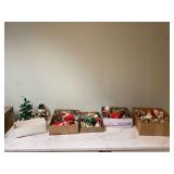 ASSORTED VINTAGE CHRISTMAS ORNAMENTS ASSORTED VINTAGE CHRISTMAS ORNAMENTS