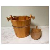 Wooden bucket rope handle scoop Wooden bucket rope handle scoop