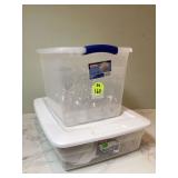 Two totes with stemmed glasses Two totes with stemmed glasses