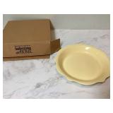 Unused 10 pie plate in box Unused 10 pie plate in box