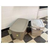 Plastic storage containers Plastic storage containers