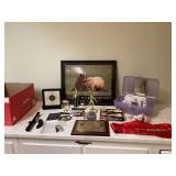 Assorted gift items Assorted gift items