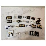 Various fashion jewelry pieces Various fashion jewelry pieces