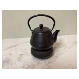 Heavy traditional teapot with tray Heavy traditional teapot with tray