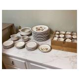 Stylish durable stoneware dishes Stylish durable stoneware dishes