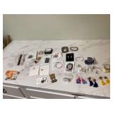 Fresh and diverse fashion jewelry collection Fresh and diverse fashion jewelry collection