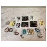 Fresh variety of girls dress-up jewelry Fresh variety of girls dress-up jewelry