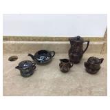 2 VINTAGE TEASETS 2 VINTAGE TEASETS