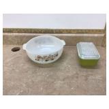 Glass fridge box with lid and bowl featuring BC comics Glass fridge box with lid and bowl featuring BC comics