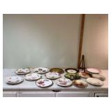 15 ANTIQUE DECORATIVE PLATES - GLASS