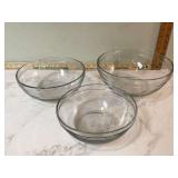Nested durable glass mixing bowls