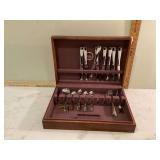 High-quality silverware set with storage case