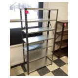 Shelf unit for storage with metal material