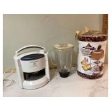 Kitchen appliance duo Lids Off machine and Fondue Pot Kitchen appliance duo Lids Off machine and Fondue Pot