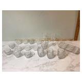 BOX OF CLEAR GLASS PIECES - GLASS BOX OF CLEAR GLASS PIECES - GLASS