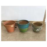 3 GARDEN POTS - LAWN & GARDEN