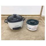 Vintage crockpot and rice maker