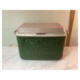 Vintage 1992 Rubbermaid cooler classic durable iconic