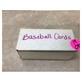 BASEBALL CARDS - SPORTS MEMORABILIA