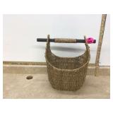 BASKET WITH WOODEN HANDLE