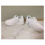 WHITE WOMENS SIZE 5 SNEAKERS