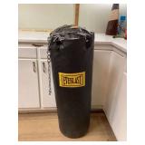 EVERLAST PUNCHING BAG