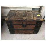 OLD TRUNK - HOUSEHOLD MISC