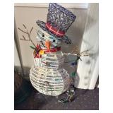 LIGHT-UP SNOWMAN