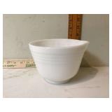 Vintage Pyrex milk glass Hamilton Beach Racine Wisconsin 6 mixing bowl