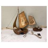 Wooden shoe sailboat & lamp vintage