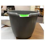 Screws with low velocity for fastening purposes