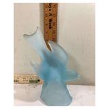 LE Smith frosted glass bird figurine with chipped back wing tip