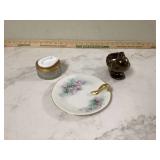 3 GLASS COLLECTIBLES - COLLECTIBLES
