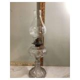 ANTIQUE OIL LAMP - VINTAGE