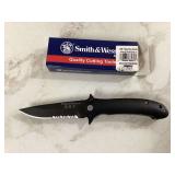 SMITH & WESSON POCKET KNIFE